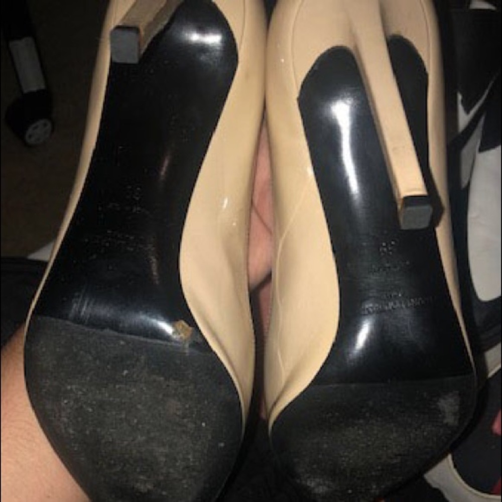 Saint Laurent Paris Pump